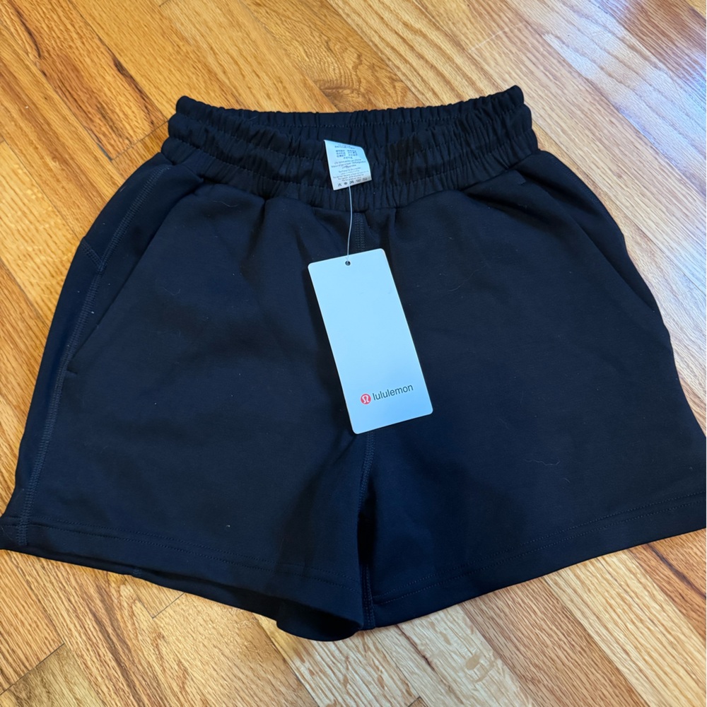 lululemon athletica Black Shorts. Women’s size XS. NWT